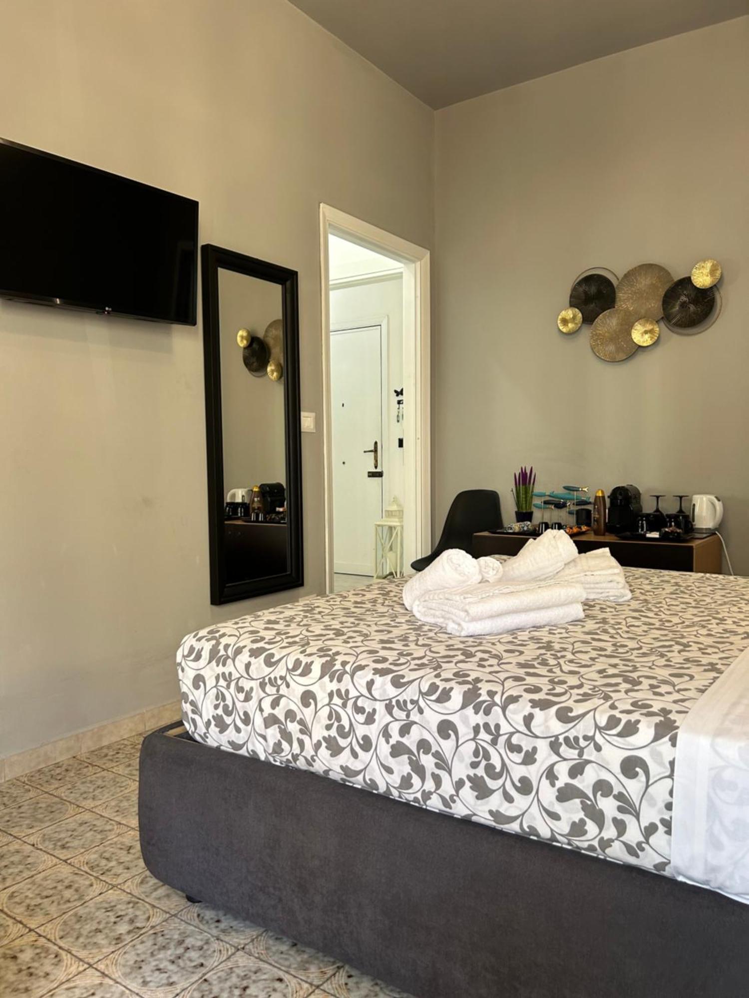 تاورمينا Sun Sky Sea Suite المظهر الخارجي الصورة